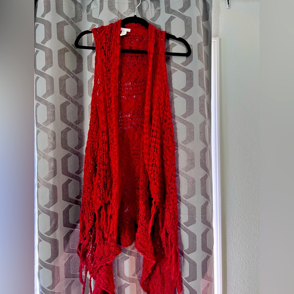 Reddish knit vest